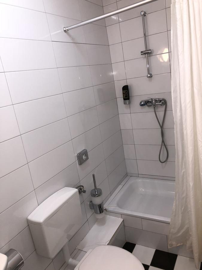 Hotel Moji Koeln 外观 照片
