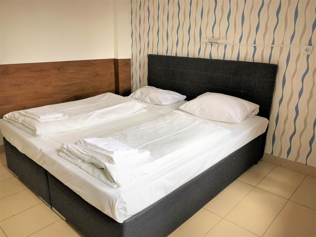 Hotel Moji Koeln 外观 照片